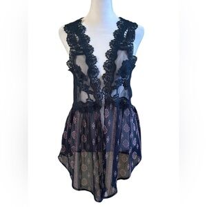 No Boundaries Women’s Medium Navy Blue Sheer Lace 
Top
